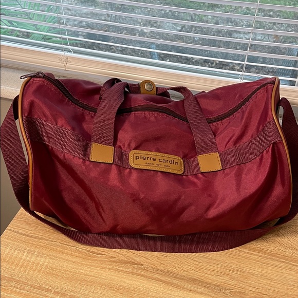 Pierre Cardin 1980s duffle bag - Picture 1 of 4